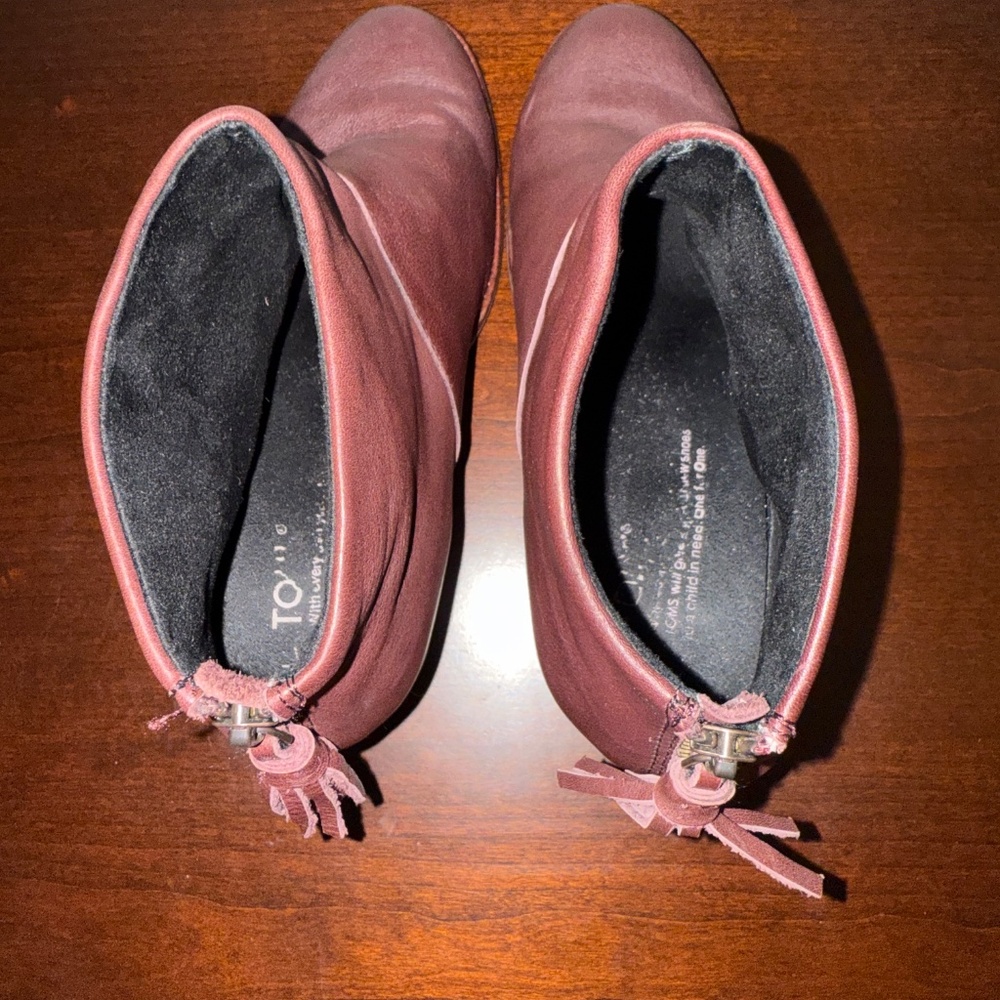 Toms Burgundy Maroon Boots Size 7 - Picture 5 of 5